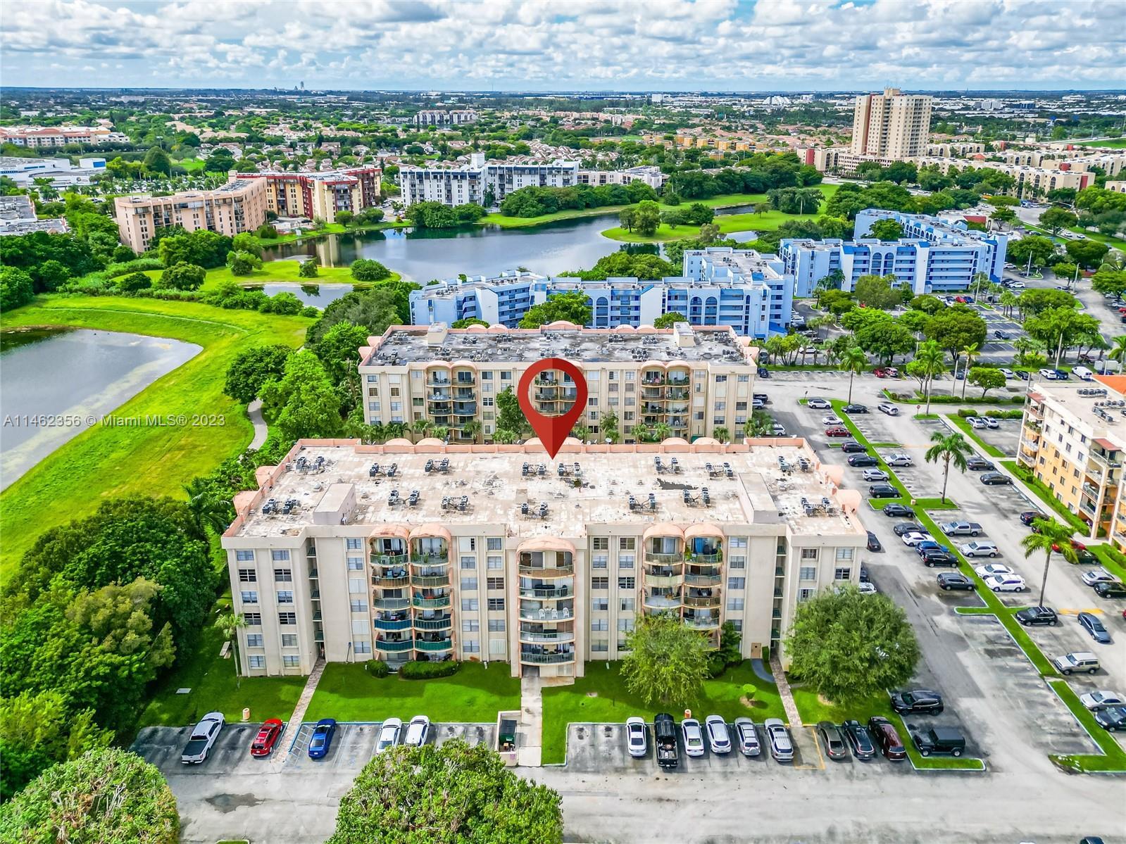 Photo of 9350 Fontainebleau Blvd #606 in Miami, FL