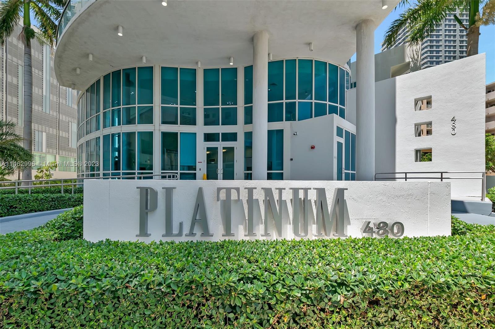 Photo of 480 NE 30th St #2007 in Miami, FL