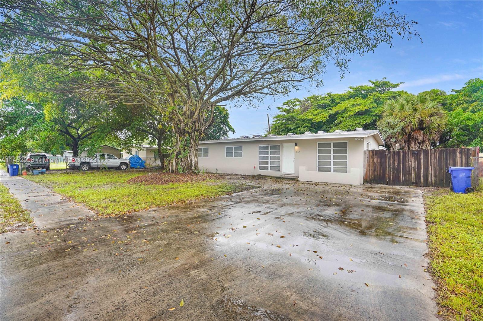 Photo of 1147 NW 16th Wy in Fort Lauderdale, FL