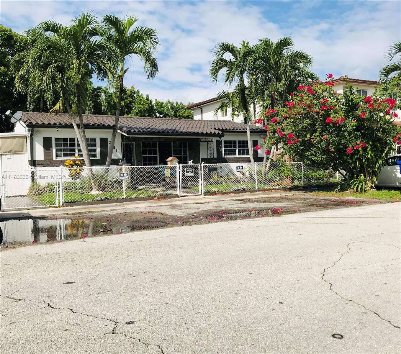 Photo of 3121 SW 12th St in Miami, FL