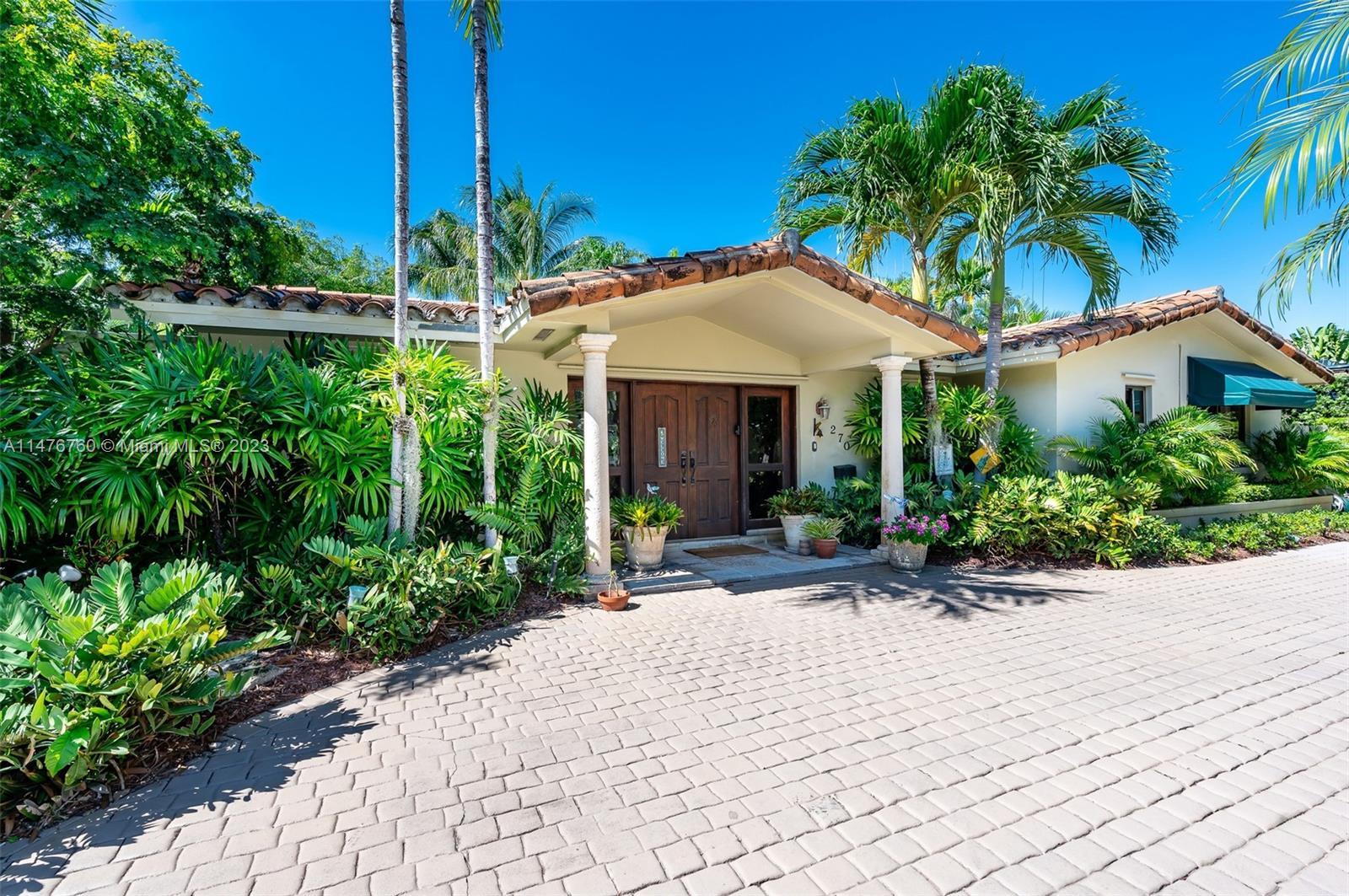 Photo of 270 Cypress Dr in Key Biscayne, FL