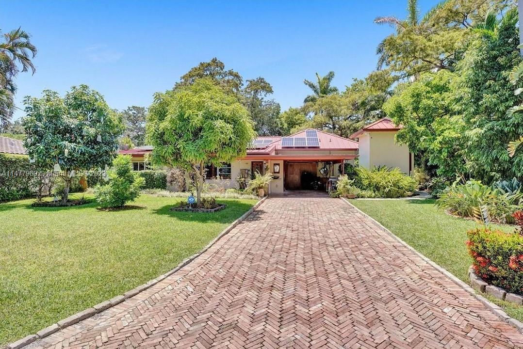 Photo of 360 NW 33rd St in Oakland Park, FL