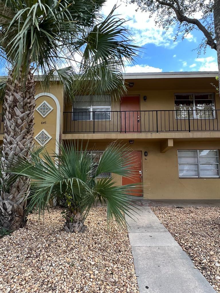 Photo of 645 SW 20th Ct #10C in Delray Beach, FL
