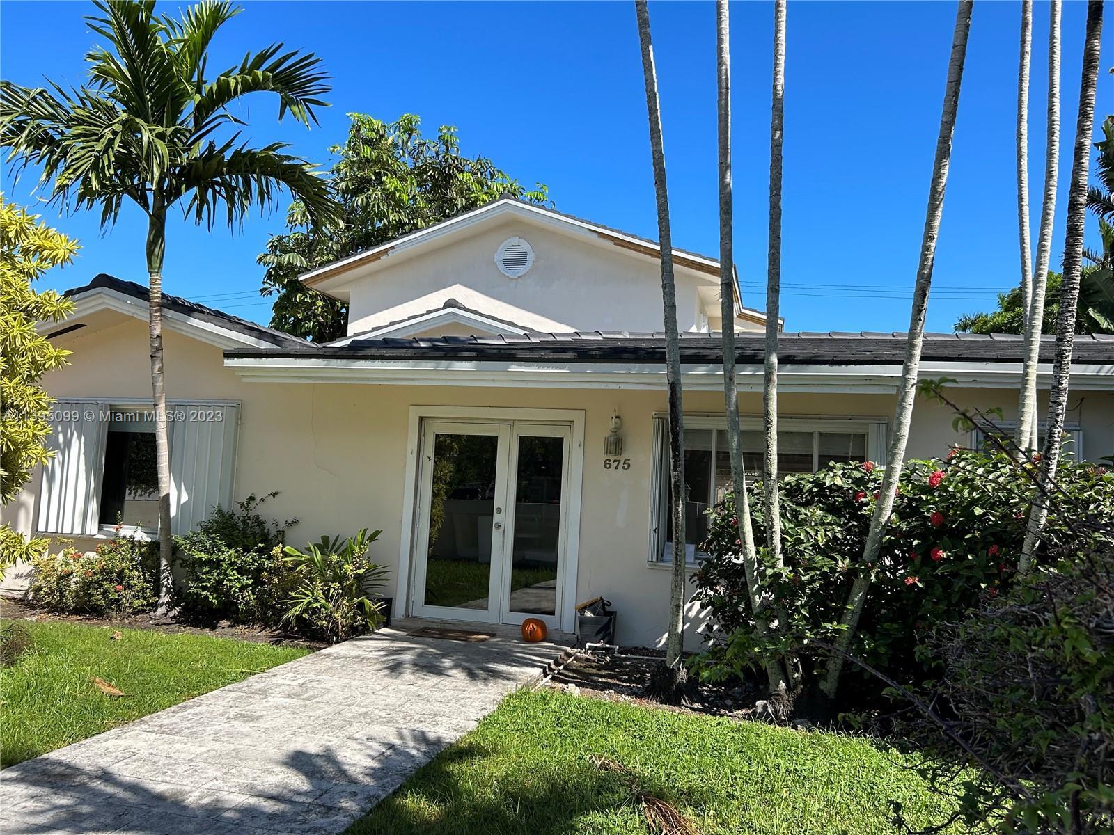 Photo of 675 Allendale Rd in Key Biscayne, FL