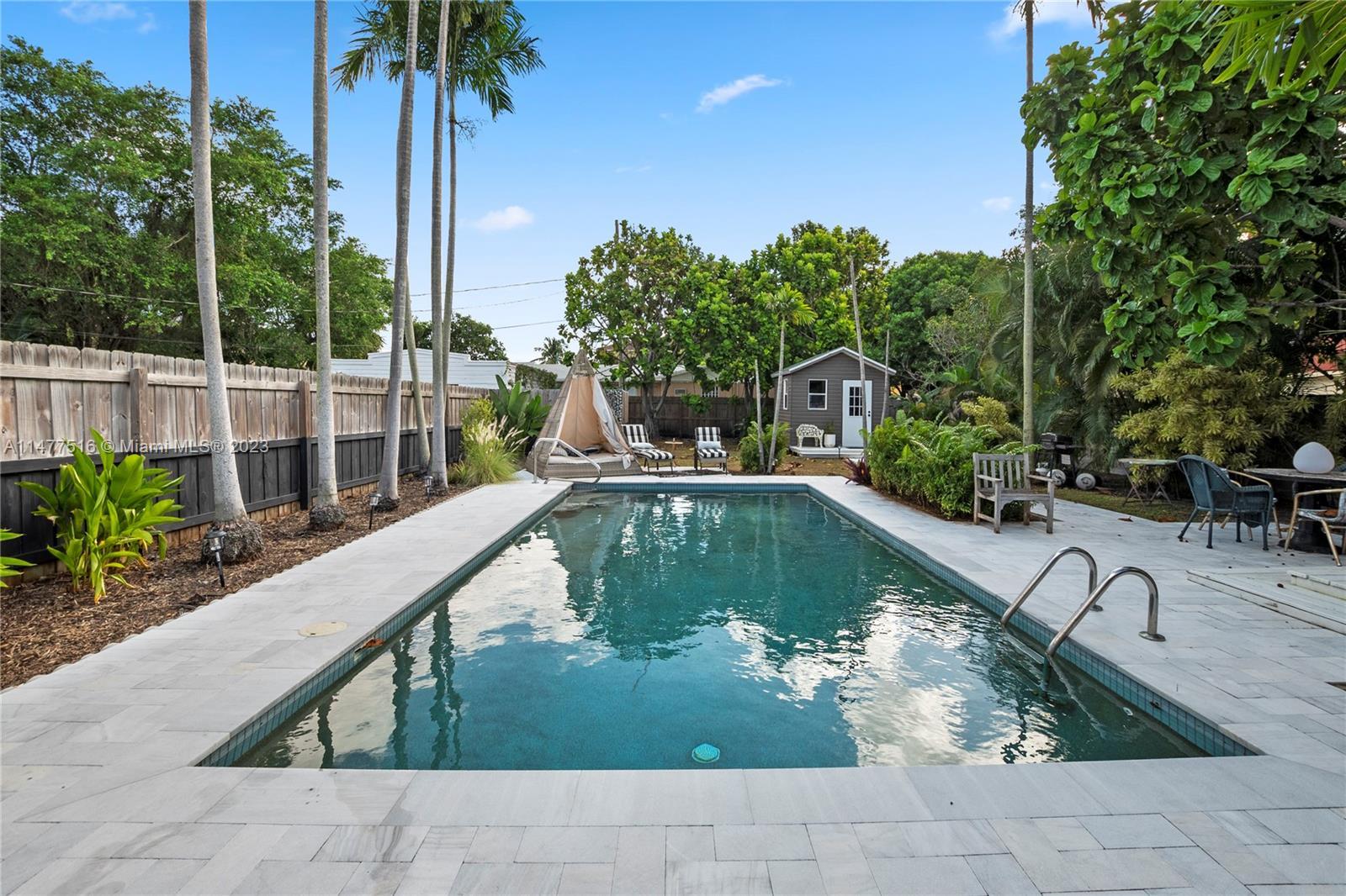 Photo of 526 S N St in Lake Worth, FL