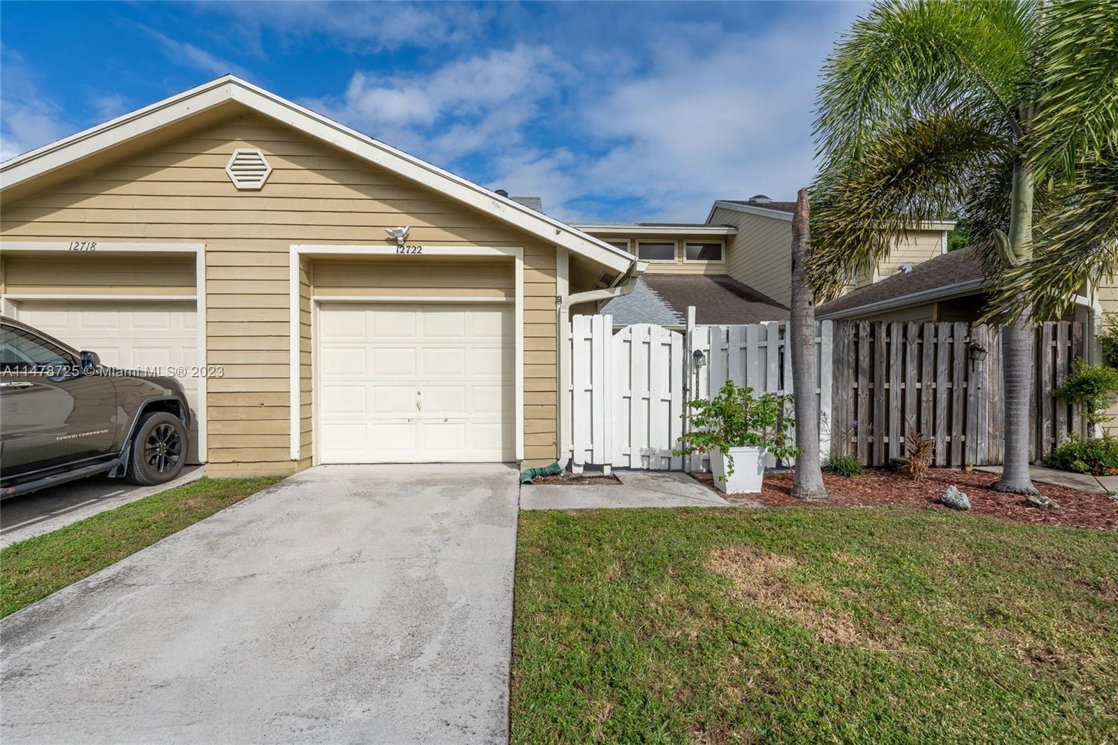 Photo of 12722 Westhampton Cir in Wellington, FL