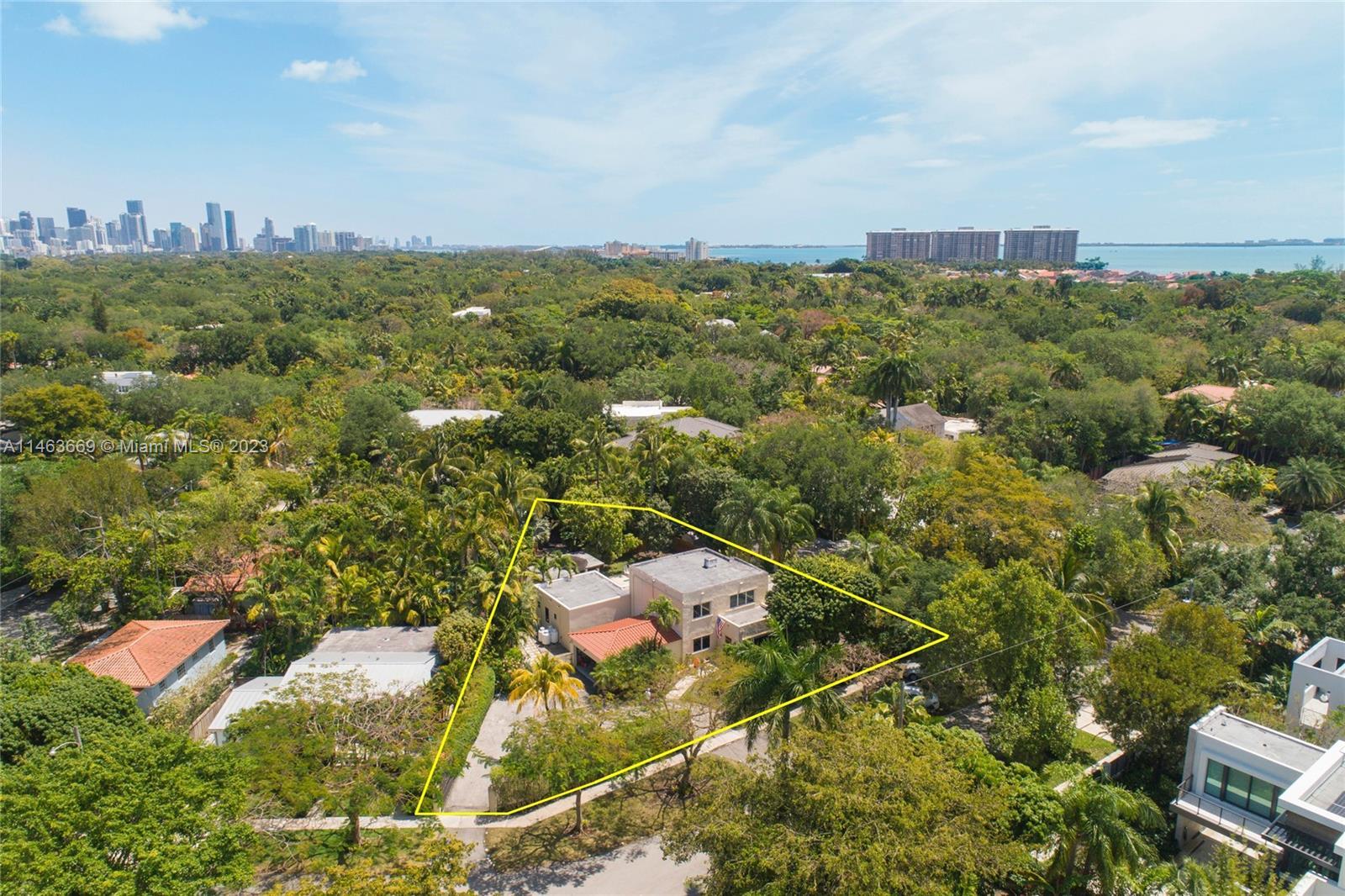 Photo of 3013 Kirk St in Coconut Grove, FL