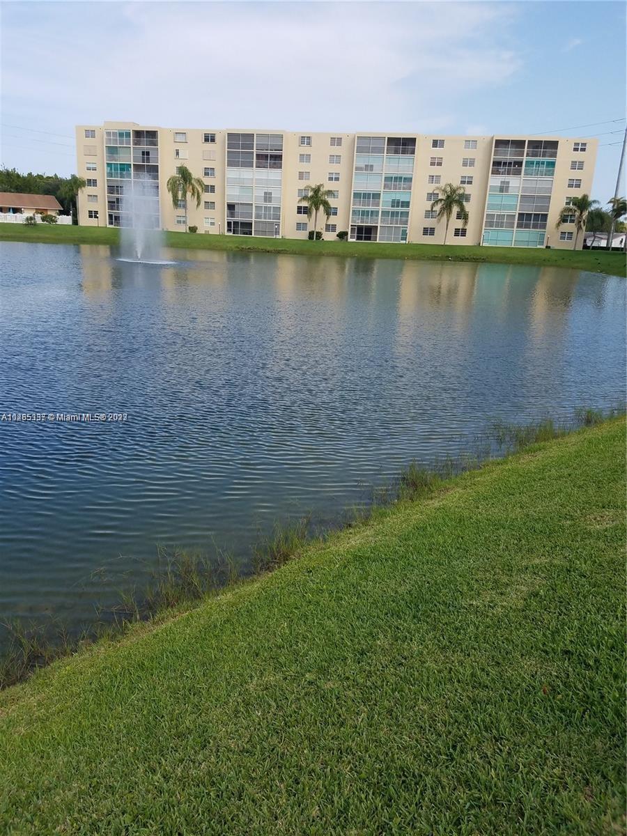 Photo of 321 SE 3rd St #408 in Dania Beach, FL