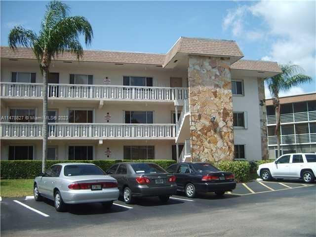 Photo of 2100 Springdale Blvd #105 in Palm Springs, FL