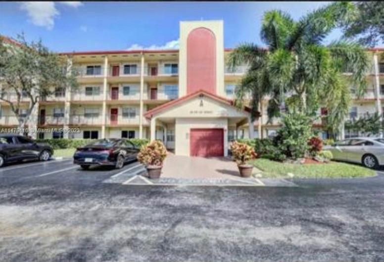 Photo of 901 SW 128th Ter #205A in Pembroke Pines, FL