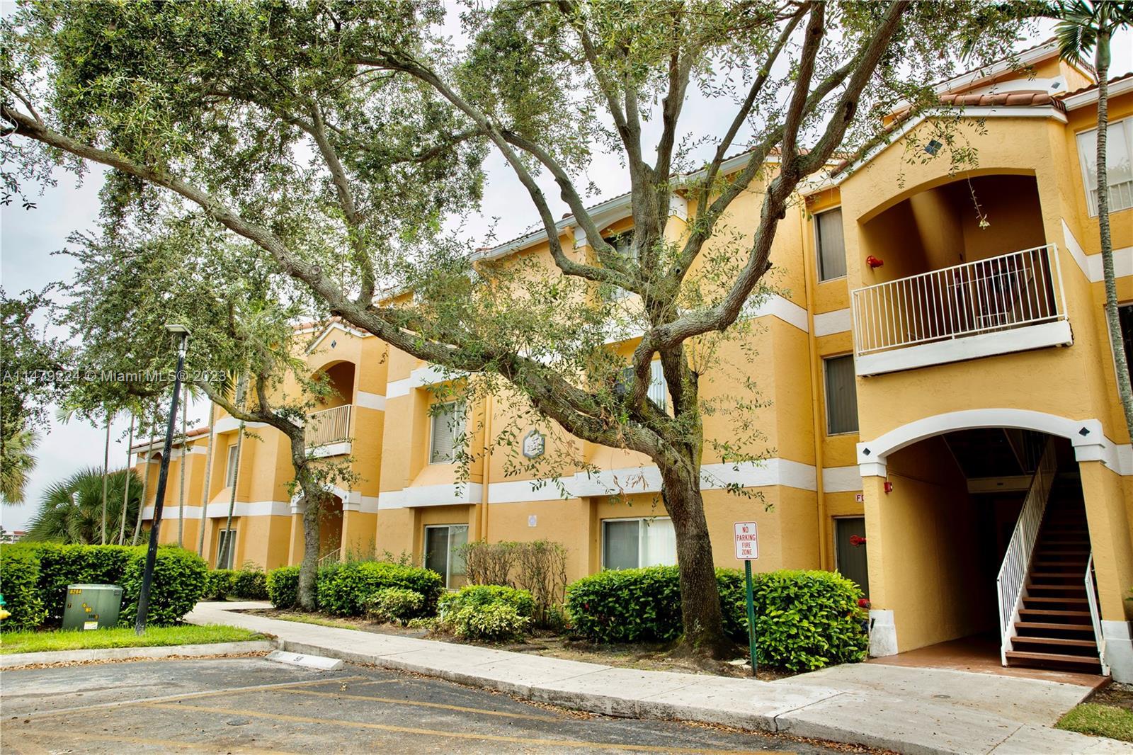 Photo of 2341 NW 33rd St #411 in Oakland Park, FL