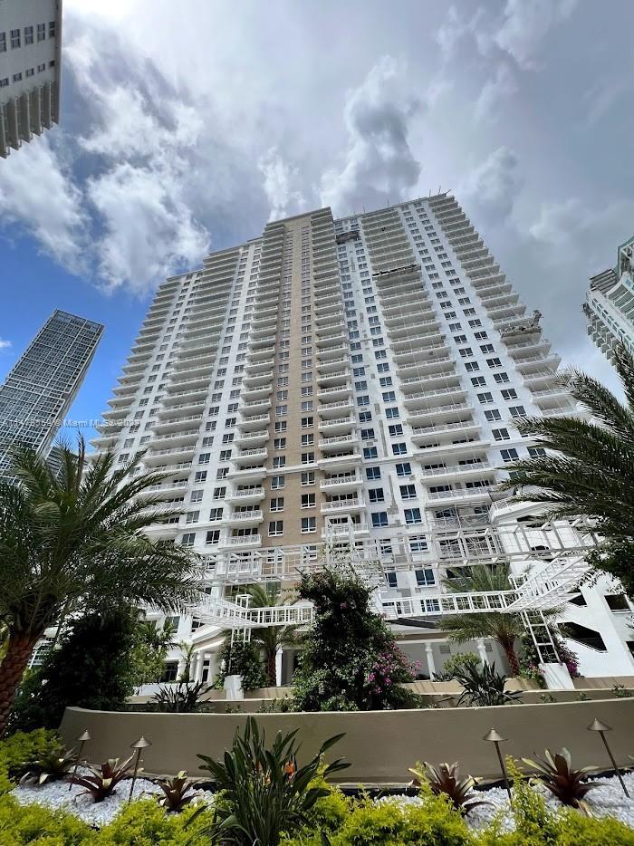 Photo of 801 Brickell Key Blvd #1006 in Miami, FL