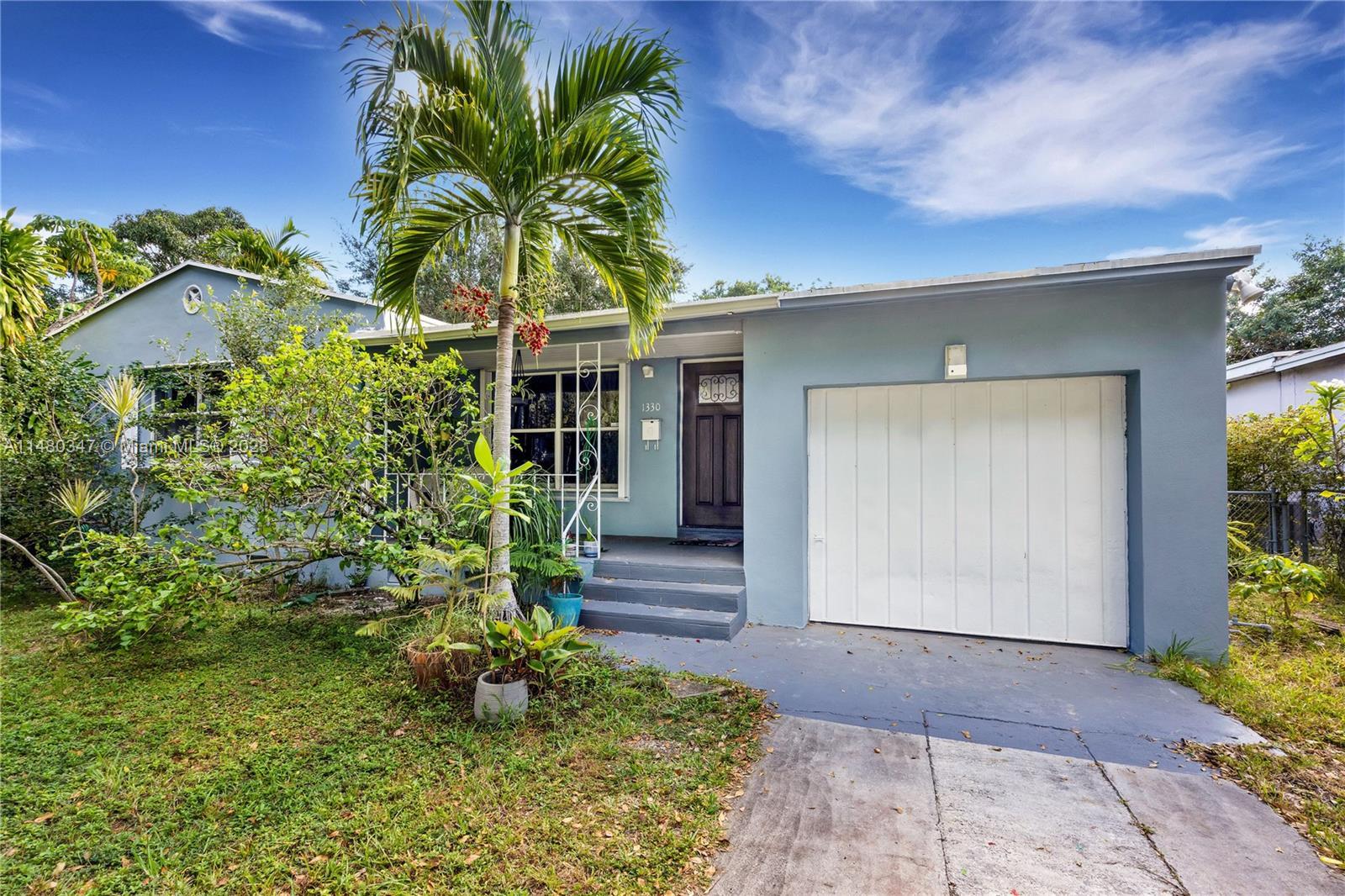Photo of 1330 NE 132nd St in North Miami, FL