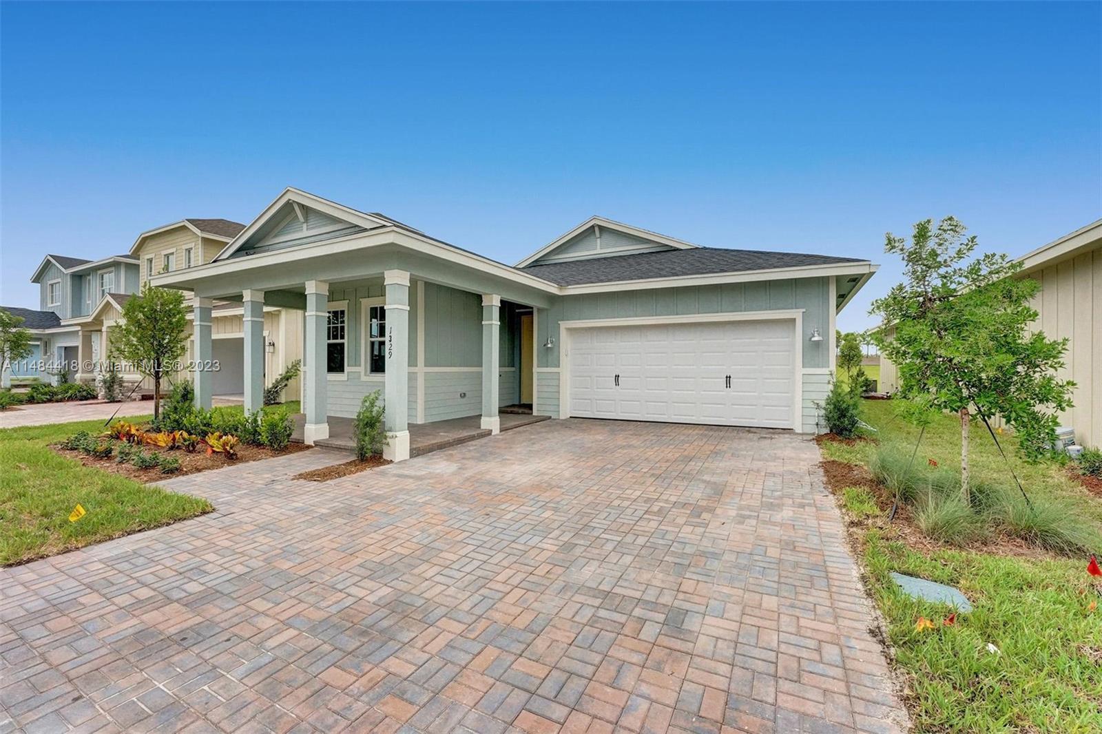Photo of 1329 Wandering Willow Wy in Loxahatchee, FL