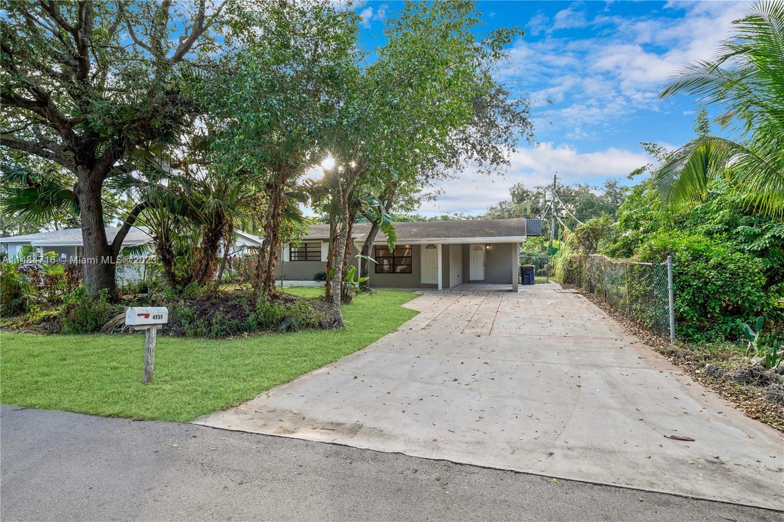 Photo of 4731 SW 25th Ave in Dania Beach, FL