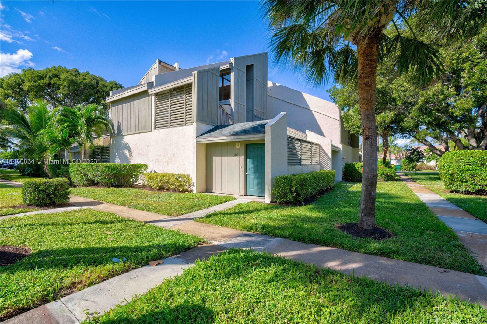 Photo of 1605 S Us Hwy 1 #3G in Jupiter, FL