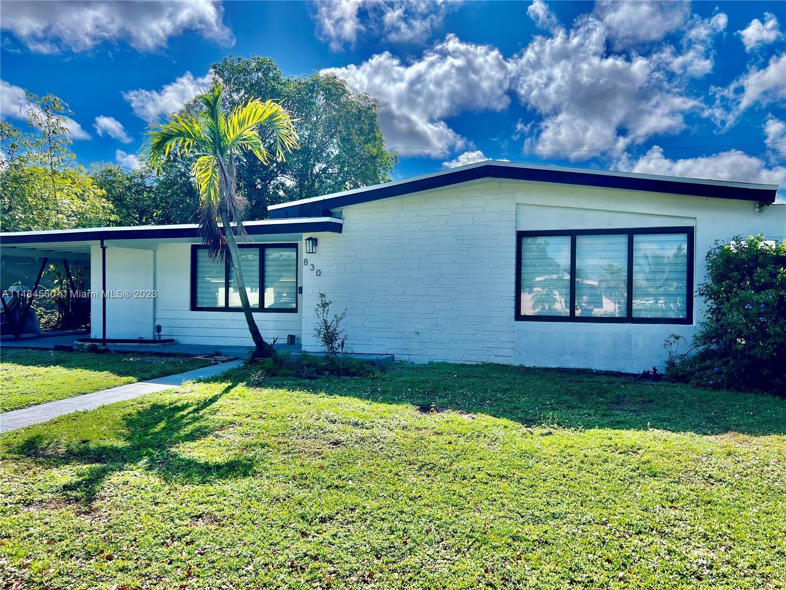 Photo of 830 NW 170th Ter in Miami Gardens, FL