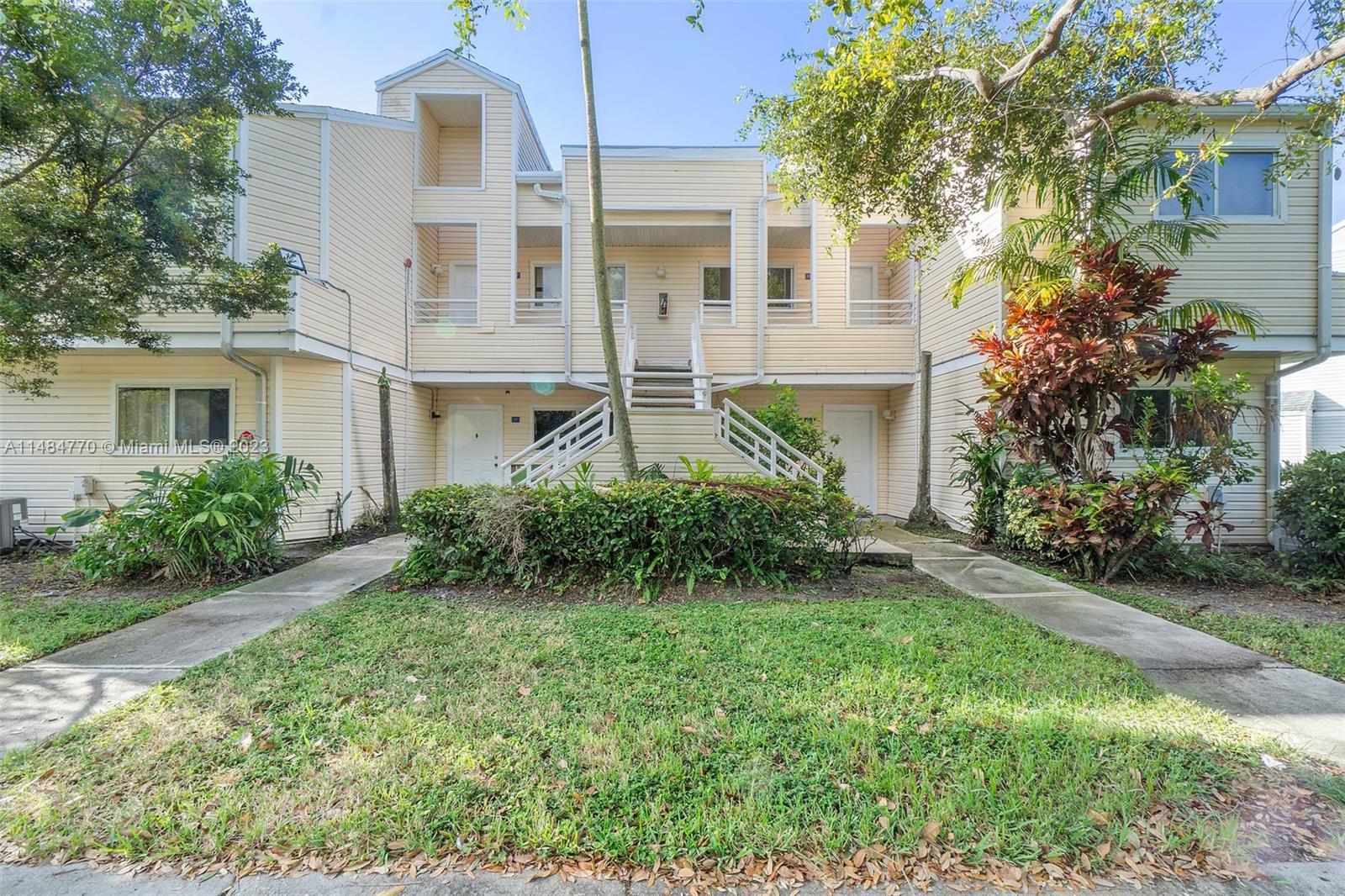 Photo of 3449 NW 44th St #208 in Oakland Park, FL