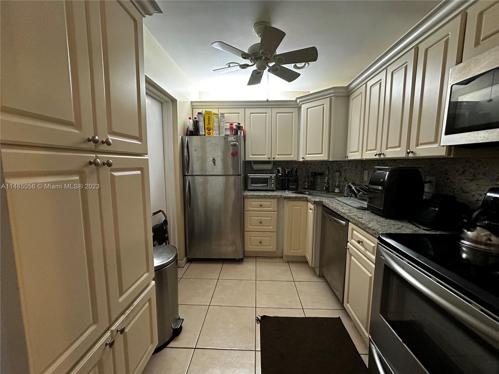 Photo of 3101 Oakland Shores Dr #H106 in Oakland Park, FL