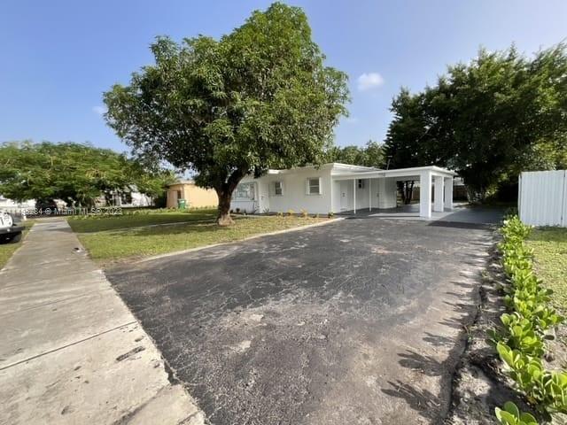 Photo of 750 NW 141st St in Miami, FL
