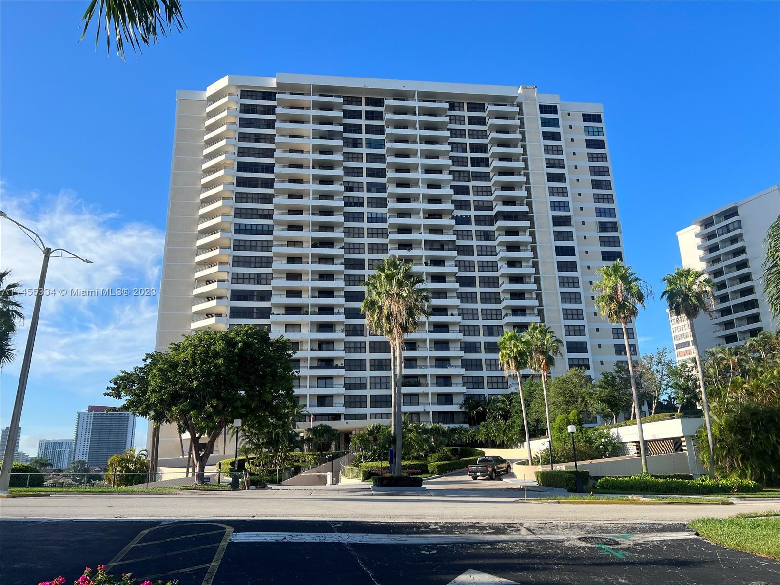Photo of 2500 Parkview Dr #1616 in Hallandale Beach, FL