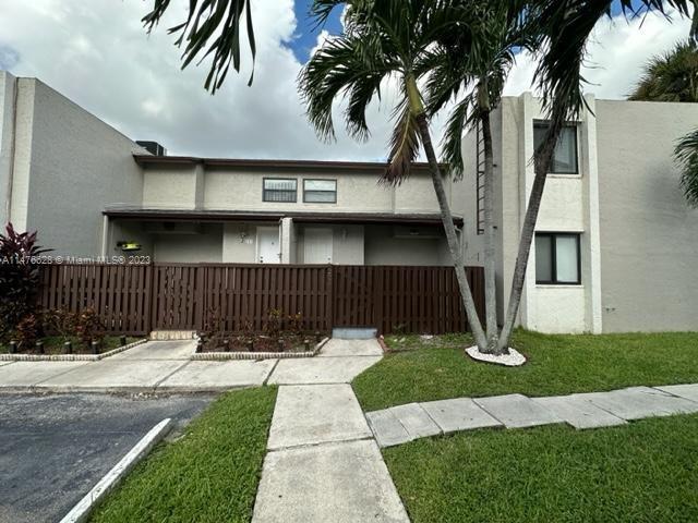 Photo of 10284 NW 9th St Cir #202 in Miami, FL