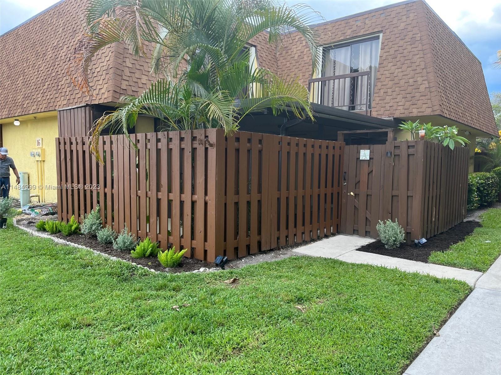 Photo of 110 N Delaware Blvd #16A in Jupiter, FL