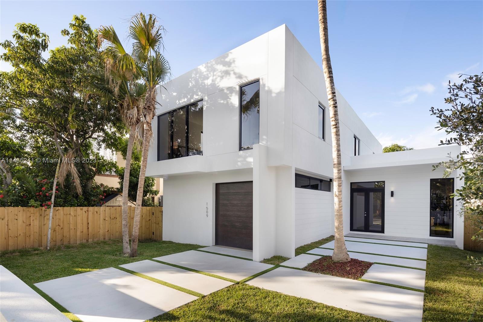 Photo of 1509 SW 15th St in Miami, FL