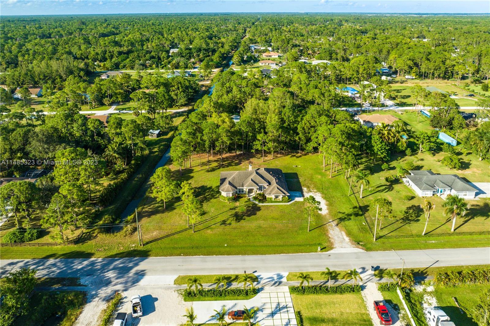 Photo of 15251 Tangerine Blvd in Loxahatchee, FL