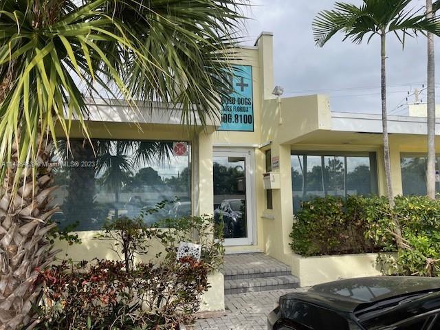 Photo of 345 E Commercial Blvd in Oakland Park, FL