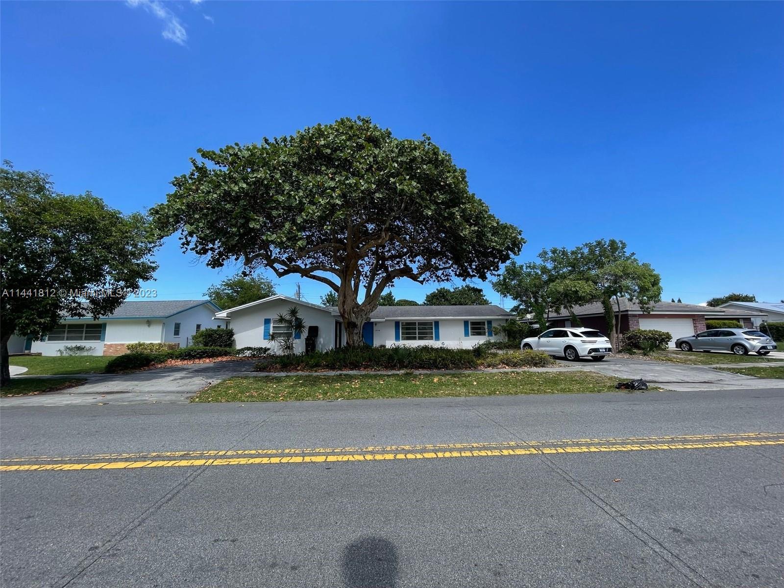 Photo of 1519 39th St in West Palm Beach, FL