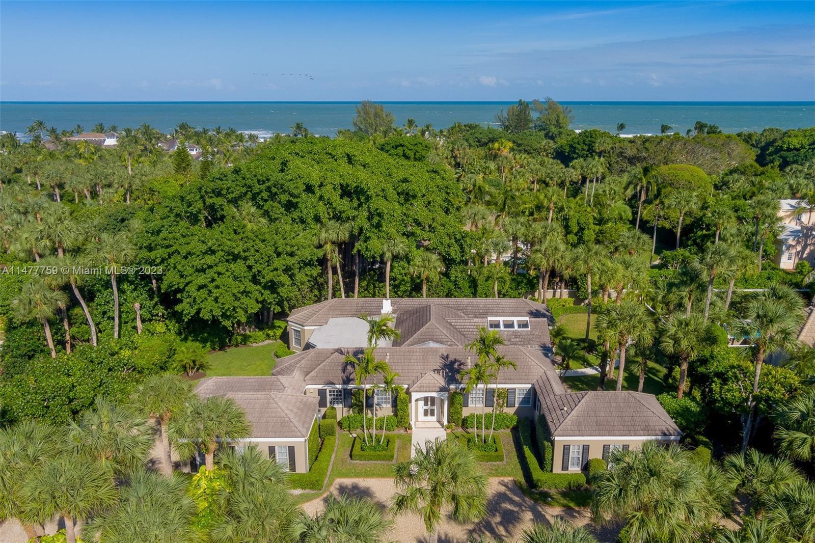 Photo of 111 Gomez Rd in Hobe Sound, FL