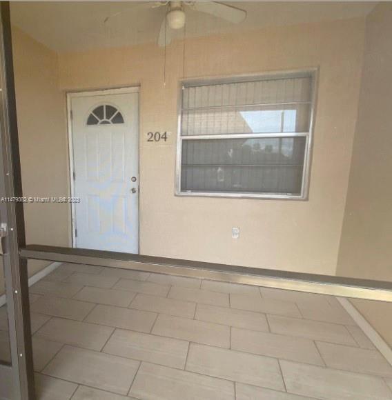 Photo of 421 NE 1st St #204 in Hallandale Beach, FL