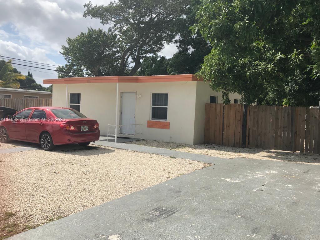 Photo of 15960 NW 20th Ave in Miami Gardens, FL
