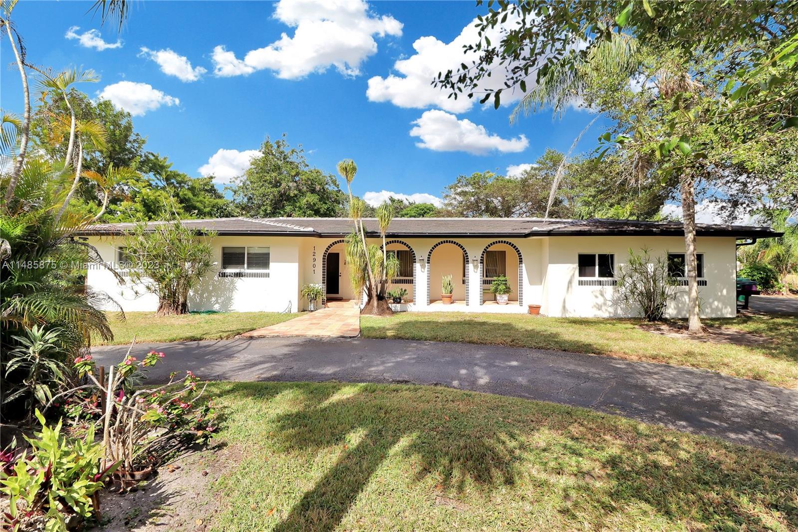 Photo of 12901 SW 99th Ave in Miami, FL