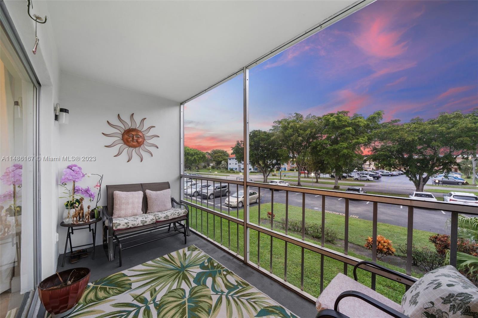 Photo of 1000 Hillcrest Ct #214 in Hollywood, FL