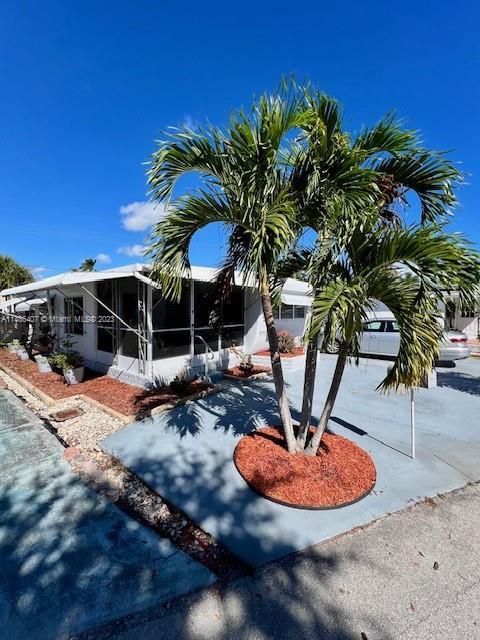 Photo of 8557 SW 16th Ct in Davie, FL