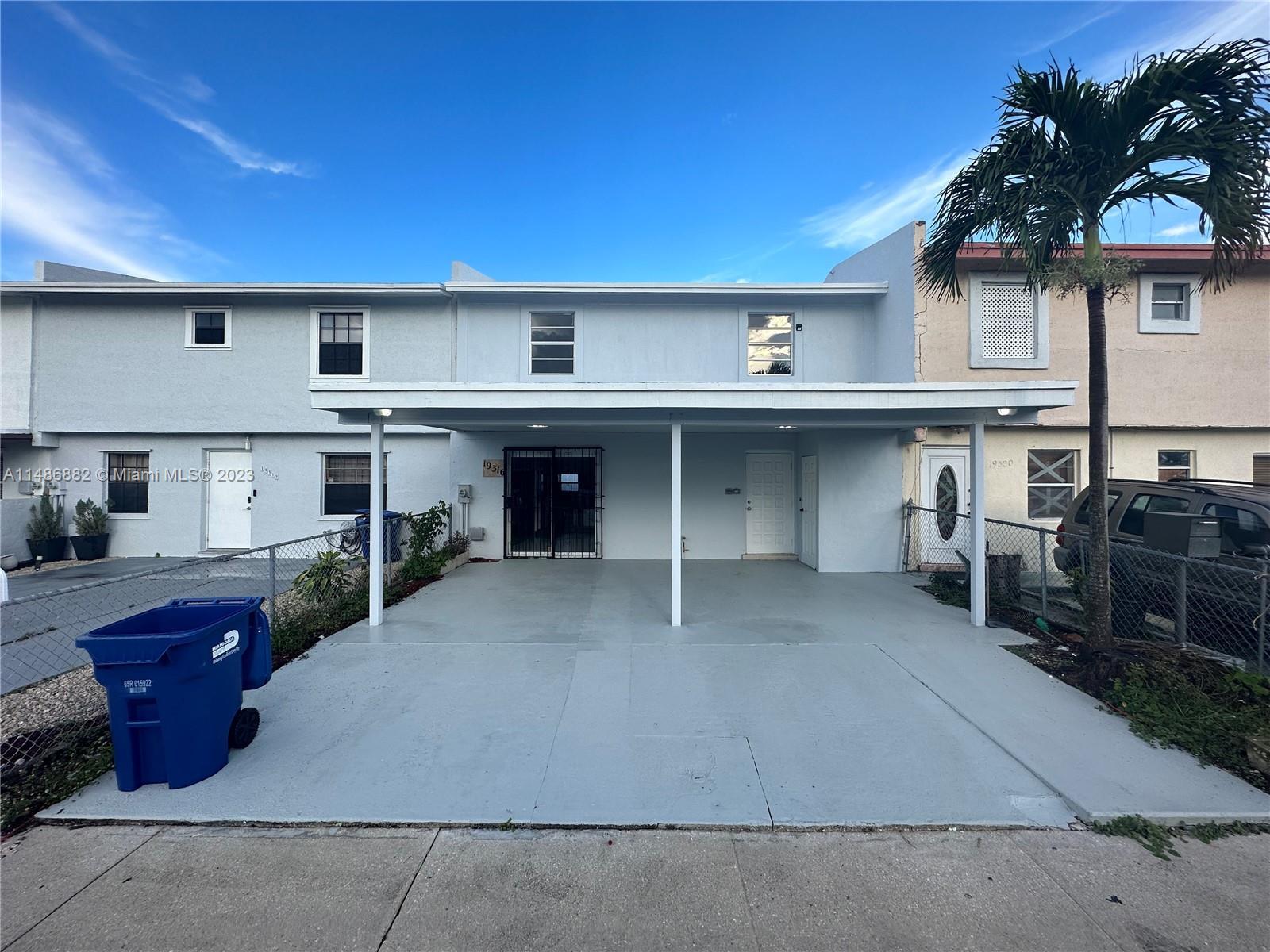 Photo of 19316 NW 45th Ave #19316 in Miami Gardens, FL
