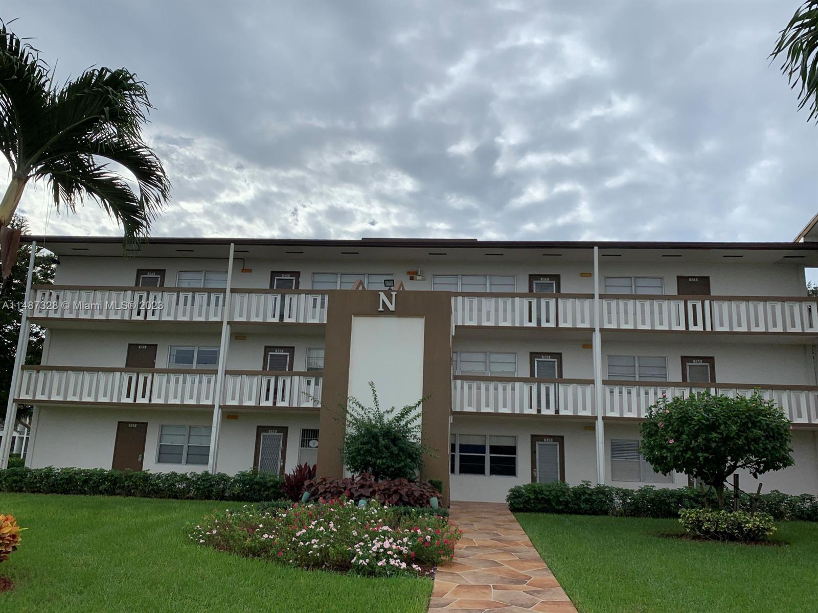 Photo of 564 N Mansfield #N in Boca Raton, FL