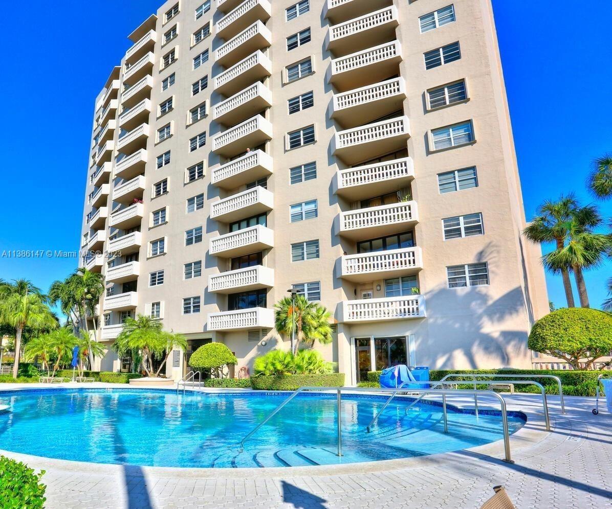 Photo of 90 Edgewater Dr #114 in Coral Gables, FL