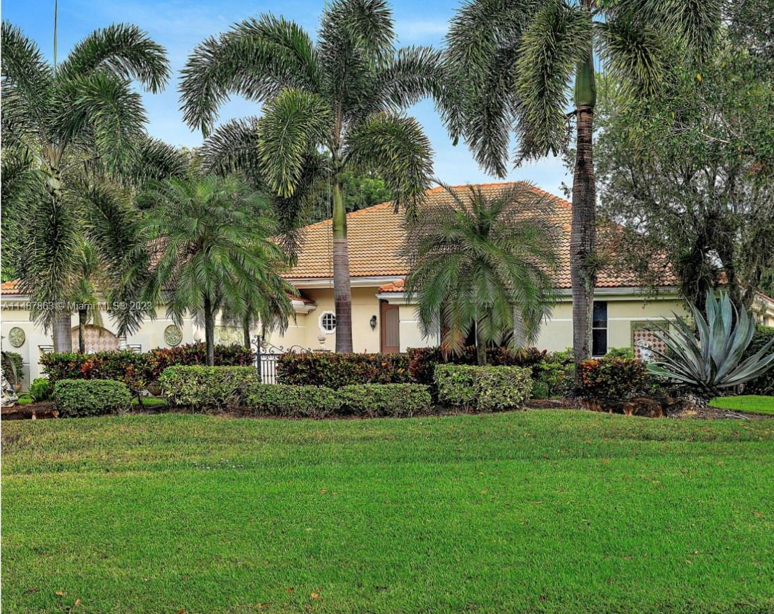 Photo of 1850 Breakers W Ct in West Palm Beach, FL