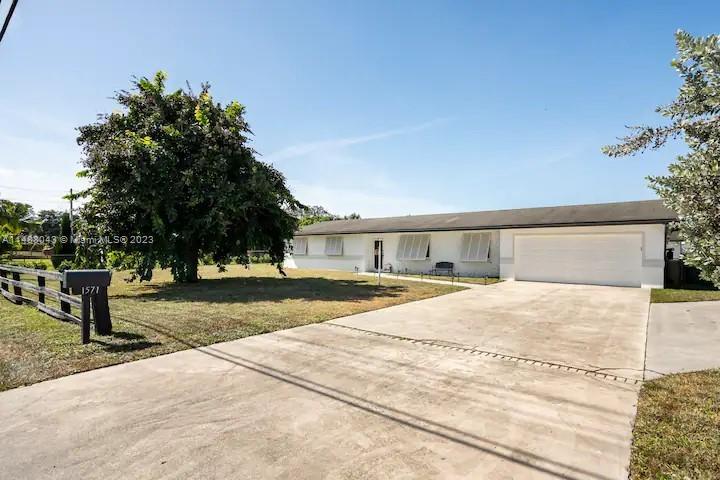 Photo of 1571 SW 136th Ave in Davie, FL