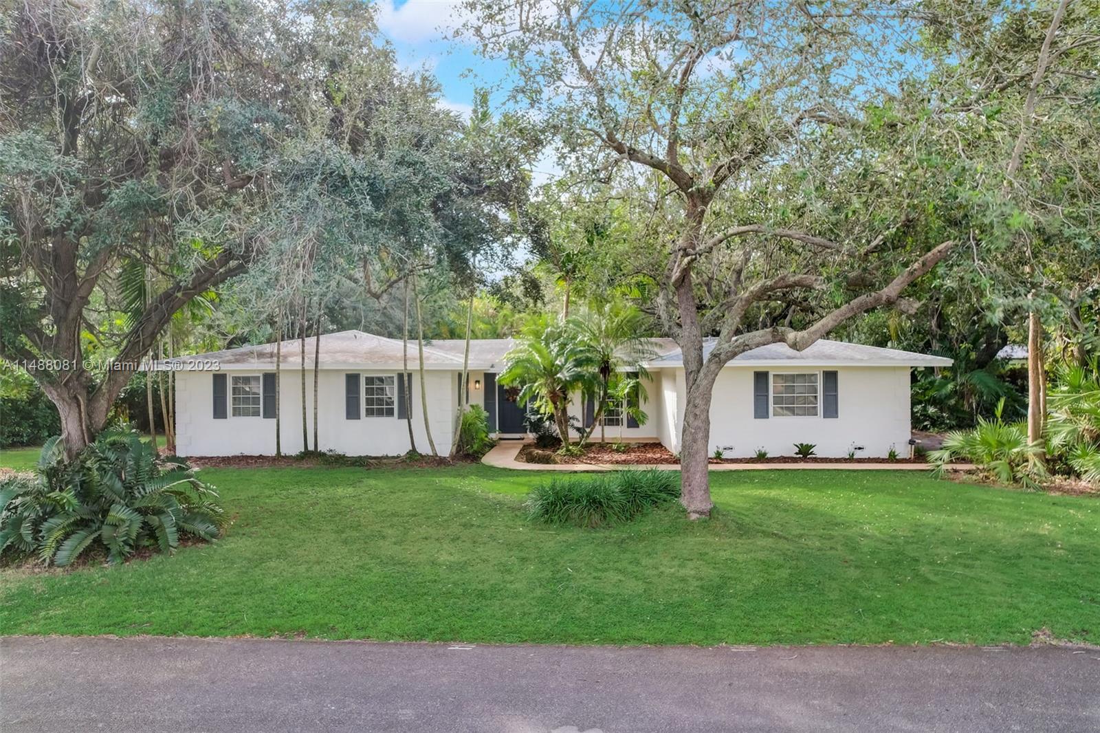 Photo of 7530 SW 165th Ter in Palmetto Bay, FL