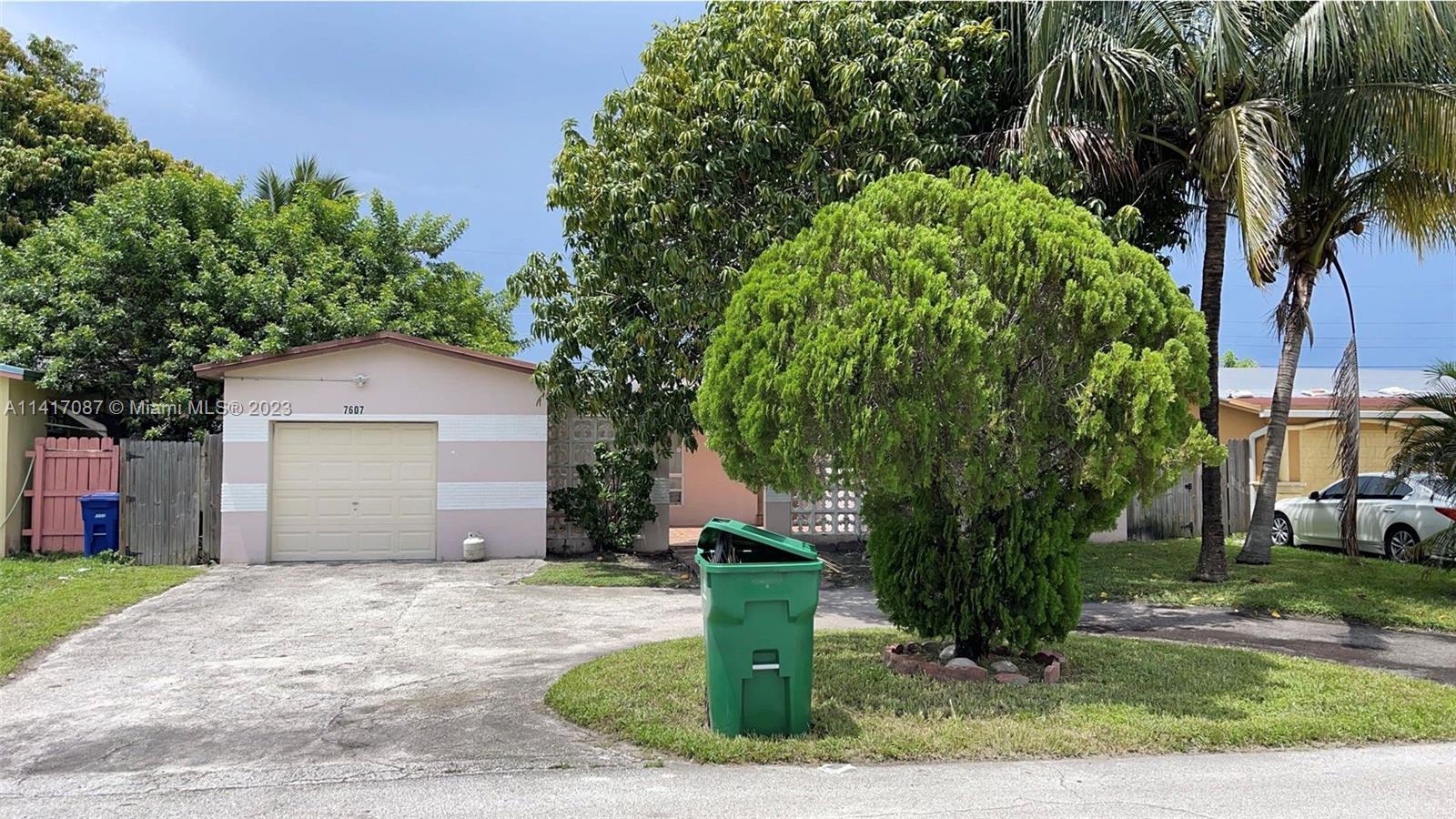 Photo of 7607 Coral Blvd in Miramar, FL