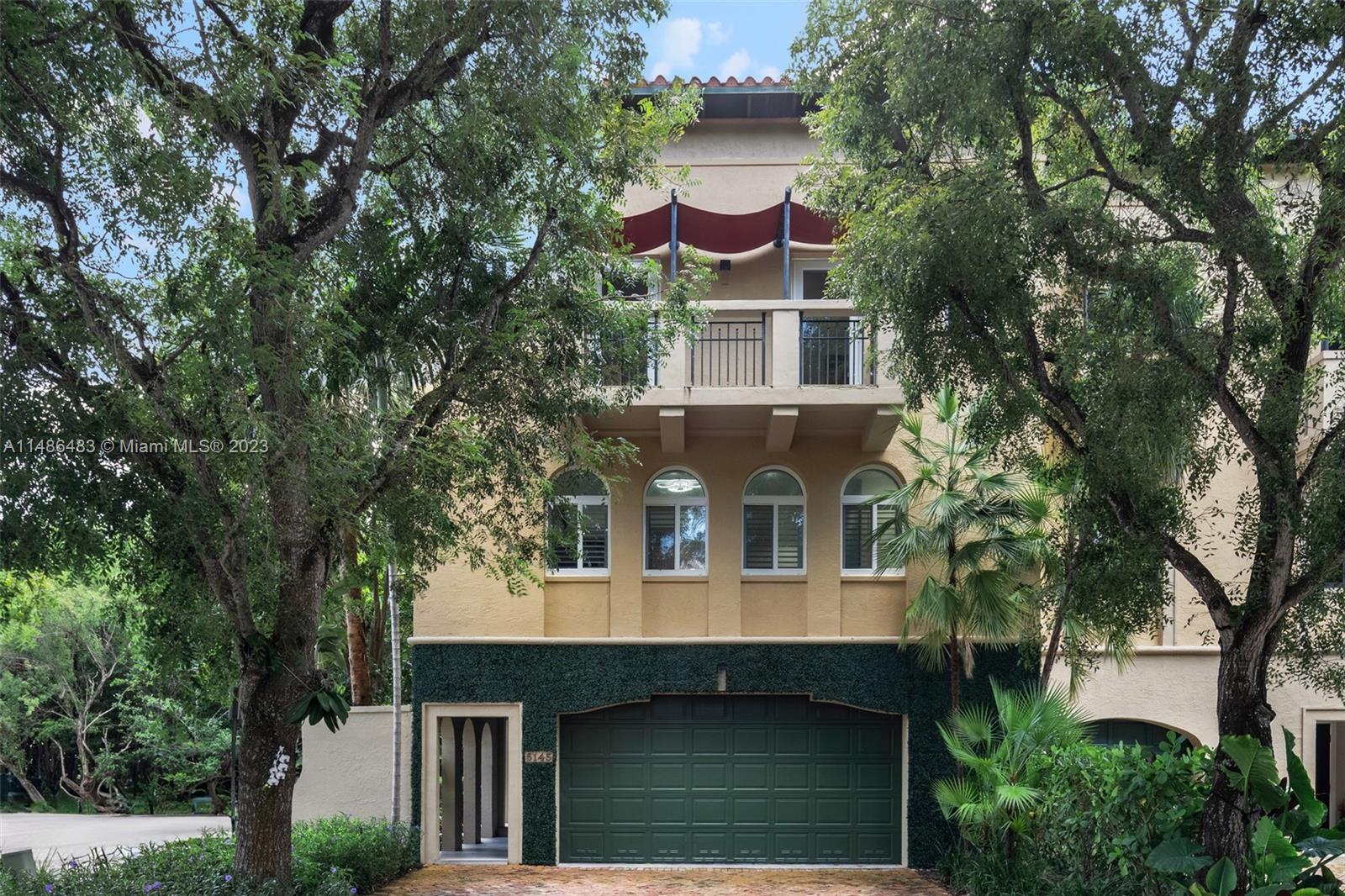 Photo of 6145 Paradise Point Dr in Palmetto Bay, FL
