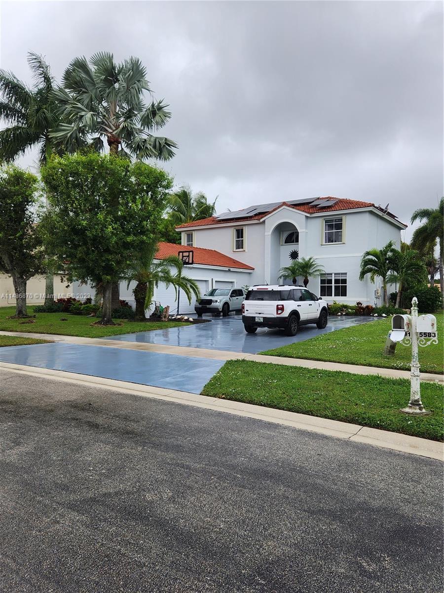 Photo of 5591 Bermuda Dunes Cir in Lake Worth, FL