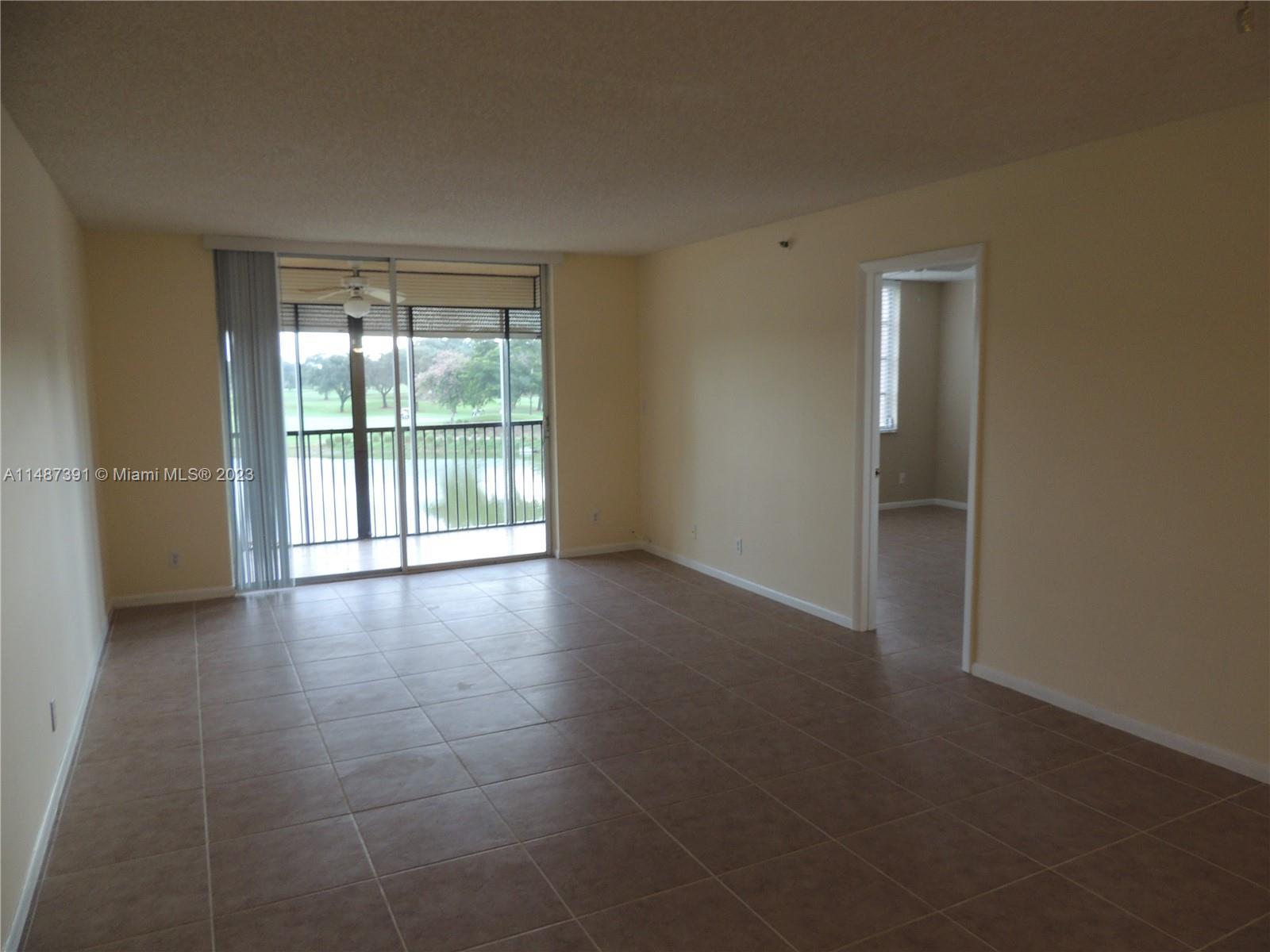 Photo of 3001 W Rolling Hills Cir #302 in Davie, FL