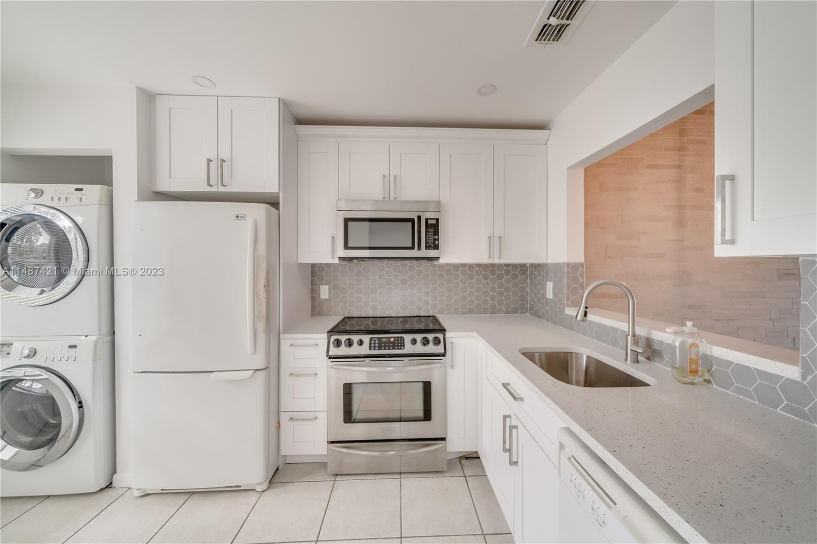 Photo of 4081 NW 90th Ave #4081 in Sunrise, FL
