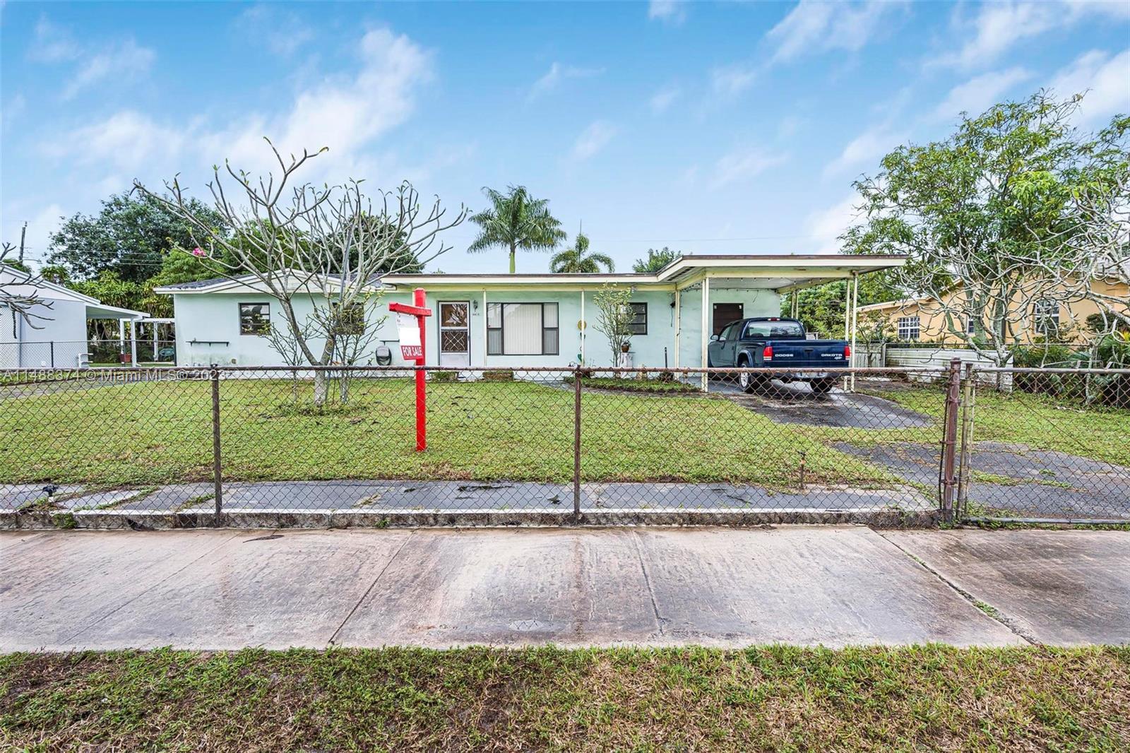 Photo of 4420 NW 174th Dr in Miami Gardens, FL