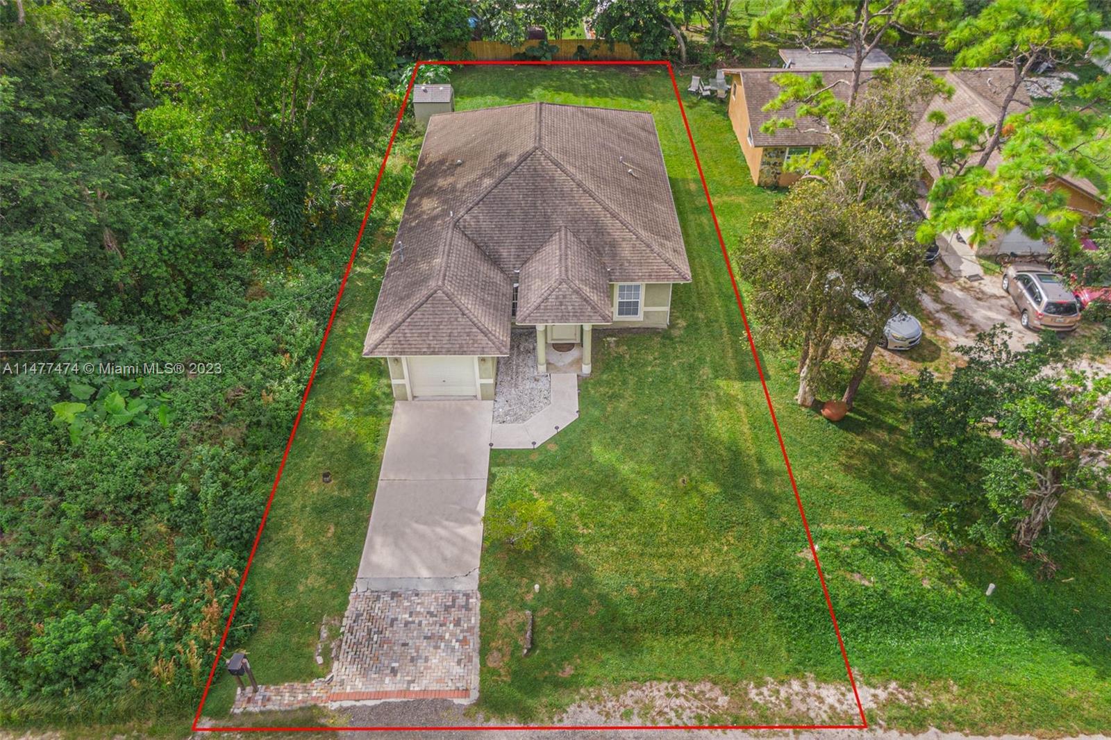 Photo of 6850 Australian St in Jupiter, FL